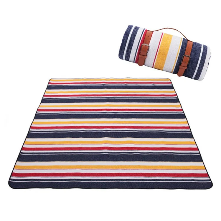 150 x 200 cm große, faltbare Picknickdecke aus Fleece