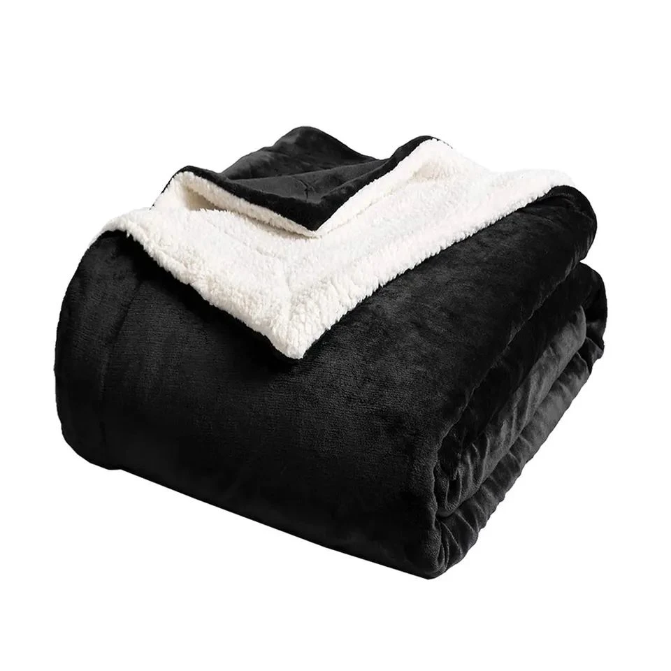 Schwarze Sherpa-Decke