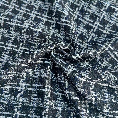 Strickender Jacquardstoff für Kleid