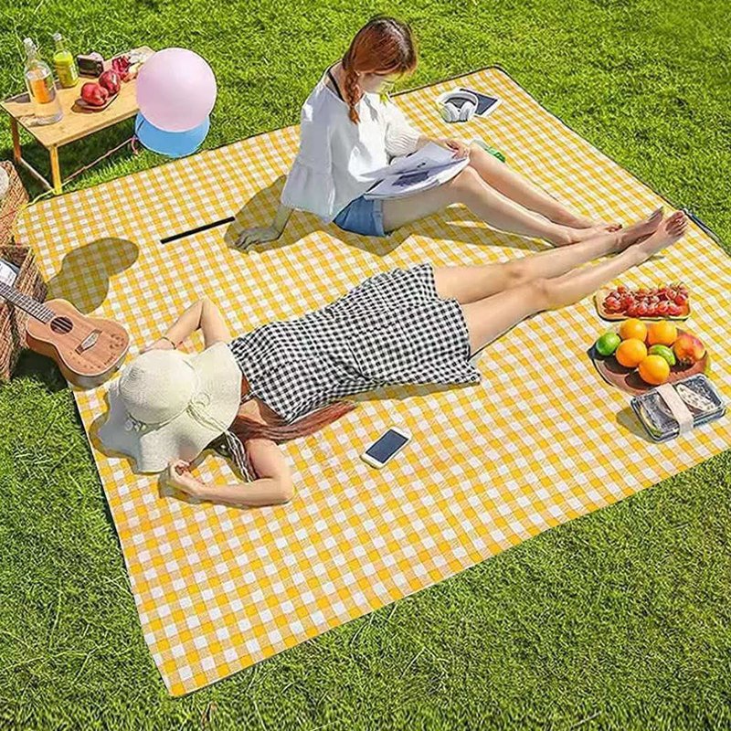 Picknickdecke auf Gras