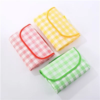 Kühltasche mit Picknickdecke
