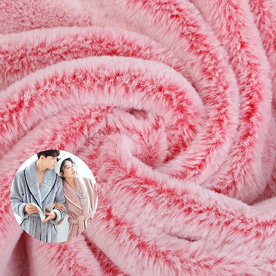 Kunstfellstoff mit langem Kaninchenhaar