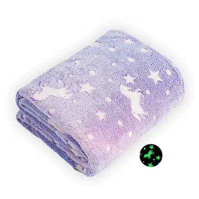 Lila leuchtende Decke